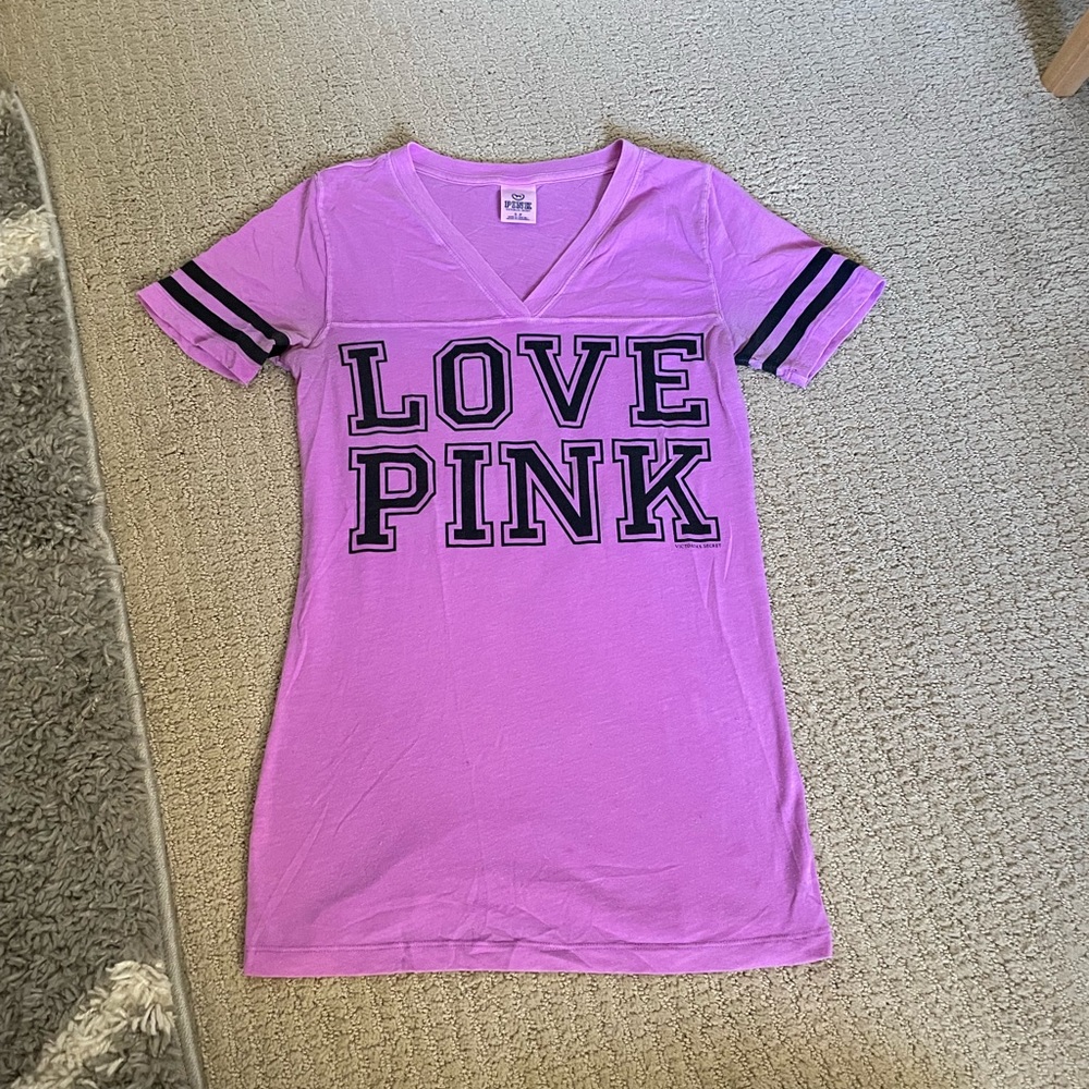 Victoria’s Secret PINK purple tshirt